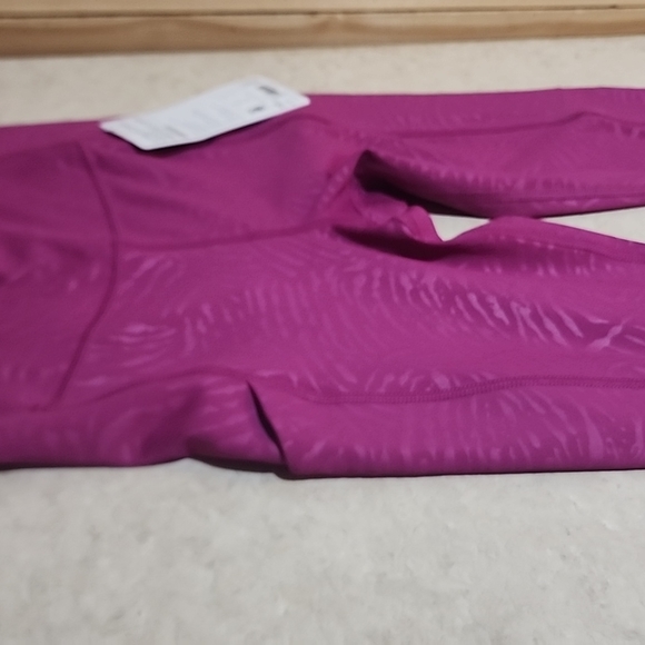 Athleta ultimate stash pocket capri size XXS nwt - Picture 5 of 7